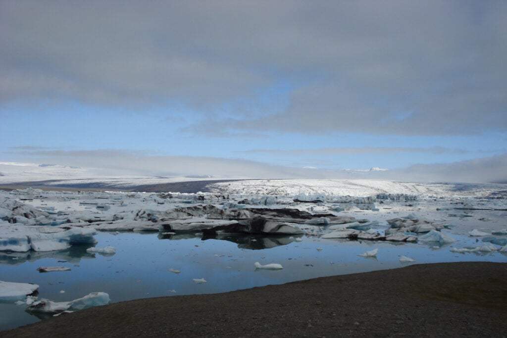 Image of Iceland's Jökulsárlón glacial lake.